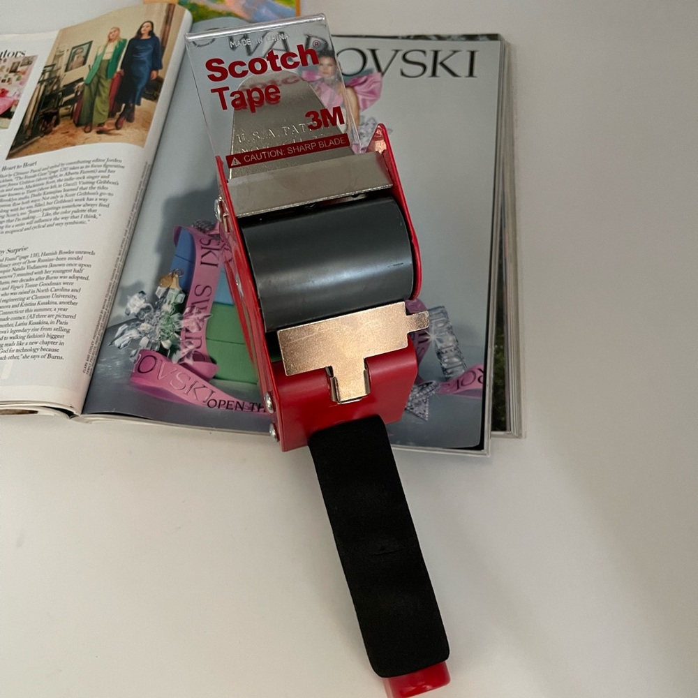 Scotch Heavy-Duty Shipping Packing Tape Dispenser